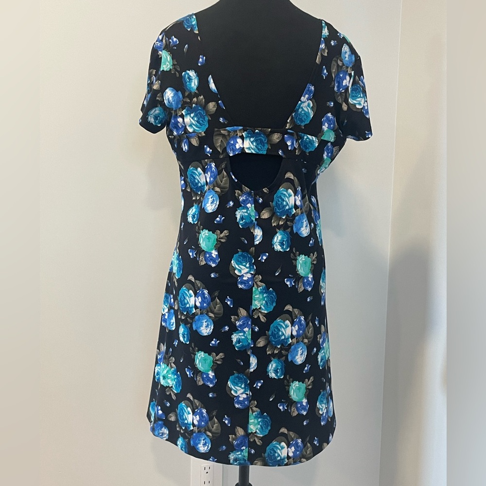 Lily Morgan Blue & Black Dark Floral Summer Dress With Back Cut-Out EUC - Picture 2 of 11